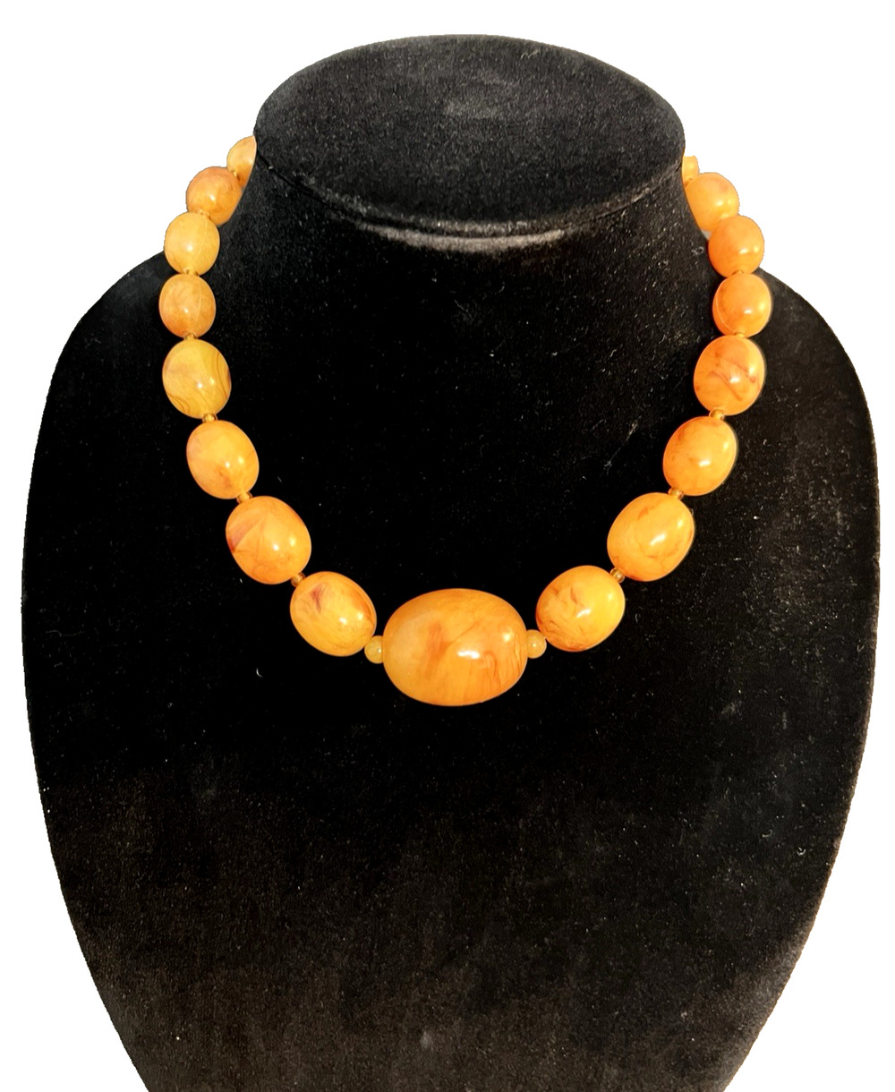 Vintage Amber Necklace Egg Yolk Butterscotch Graduated 17” 58g